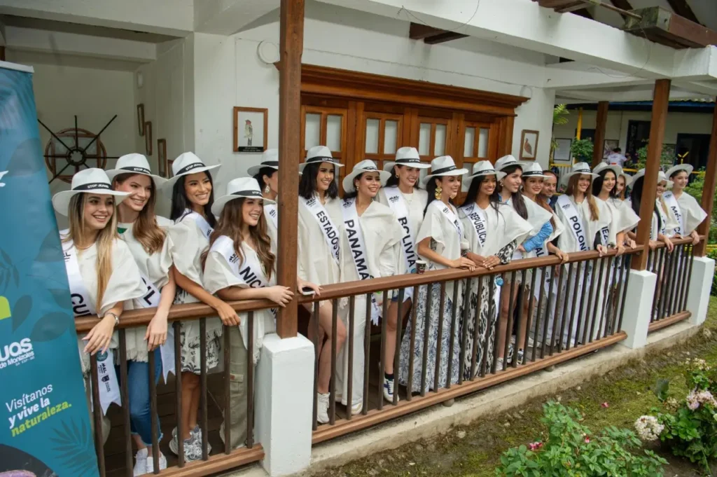 Candidatas al Reinado Internacional del Café inician su agenda con visita a la Reserva Ecológica Río Blanco