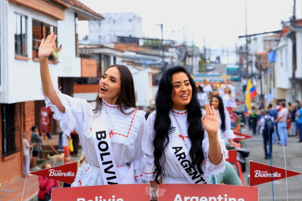 Visita de las Candidatas Participantes al Reinado Internacional del Café Edición 53° a la Planta de Buencafé Liofilizado y al Municipio de Palestina