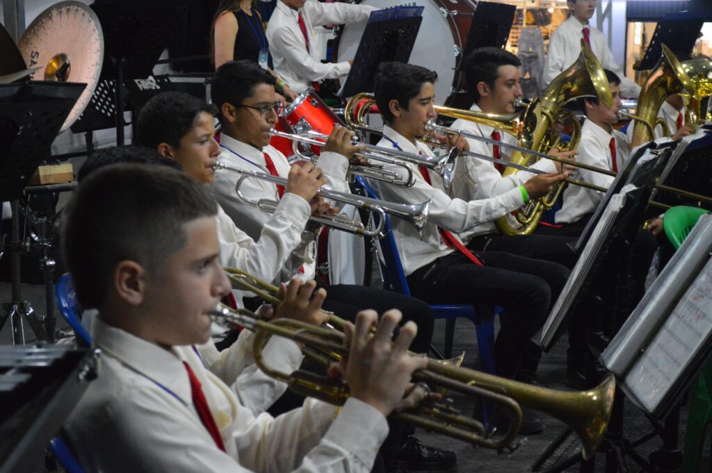 Caldas Impulsa la Música en Zomac: Bandas Estudiantiles Recibirán Más de 7 Mil Millones en Instrumentos Musicales